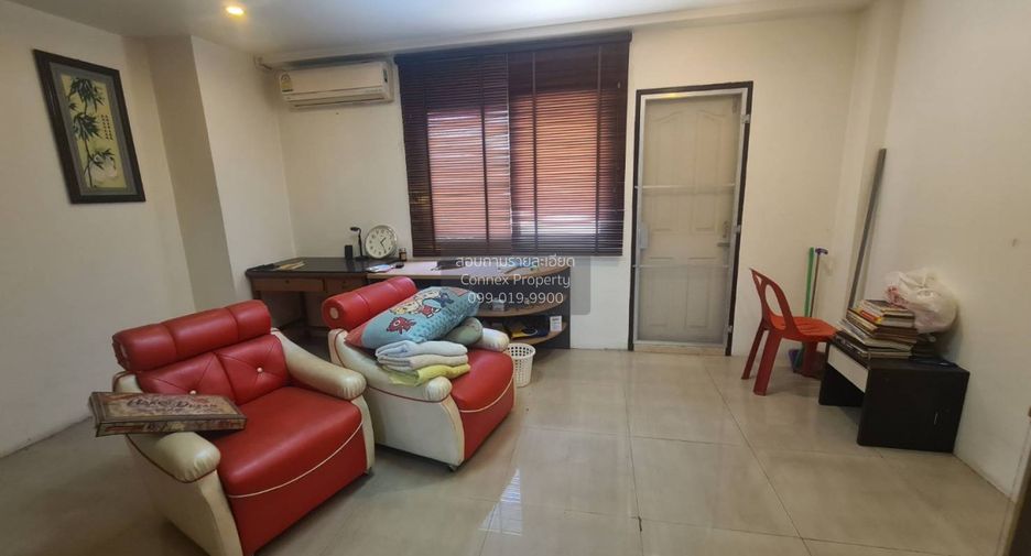 For sale 4 bedrooms townhouse in Prawet, Bangkok