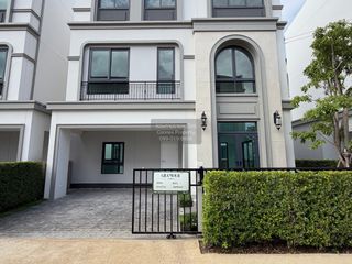Продажа 4 спальни дом в Чом Тхонг, Бангкок