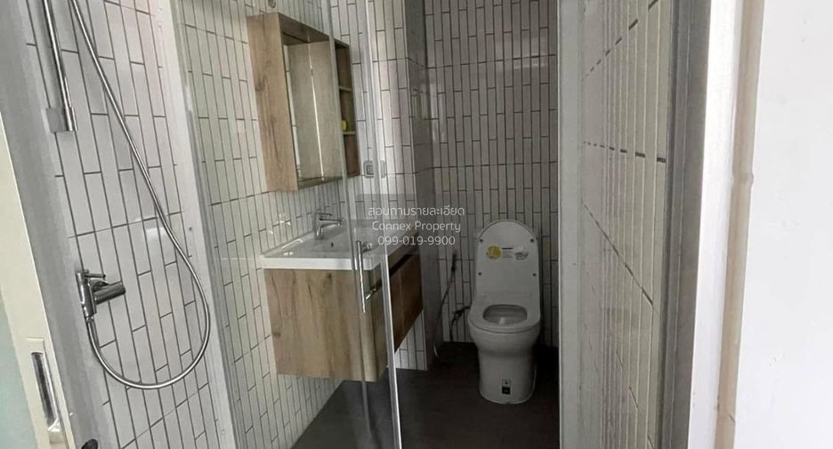For sale 2 bedrooms condo in Khlong Toei, Bangkok