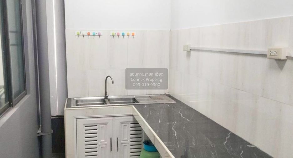 For sale 3 ベッドルーム townhouse in Khlong Luang, Pathum Thani
