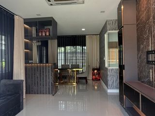 For sale 4 bedrooms house in Bang Khae, Bangkok