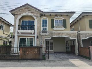 For sale 4 bedrooms house in Bang Khae, Bangkok