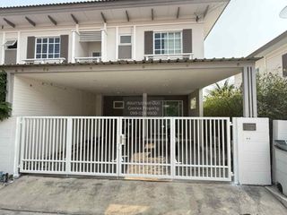 For sale 4 bedrooms townhouse in Mueang Samut Sakhon, Samut Sakhon