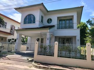 Casa en venta de 3 habitaciones en Min Buri, Bangkok