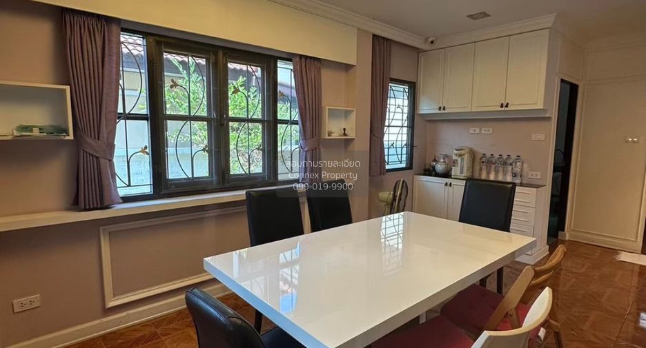 For sale 3 bedrooms house in Thawi Watthana, Bangkok