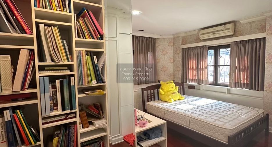 For sale 3 bedrooms house in Thawi Watthana, Bangkok