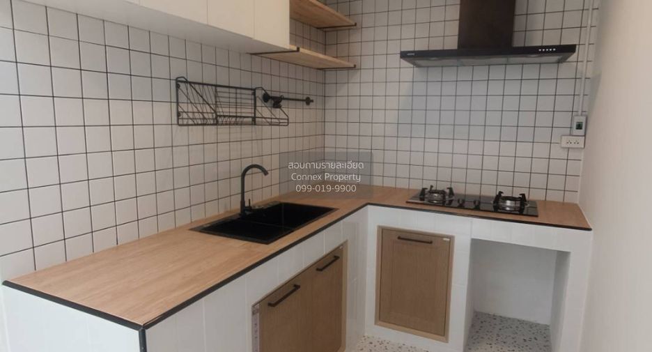Casa adosada en venta de 2 habitaciones en Thanyaburi, Pathum Thani