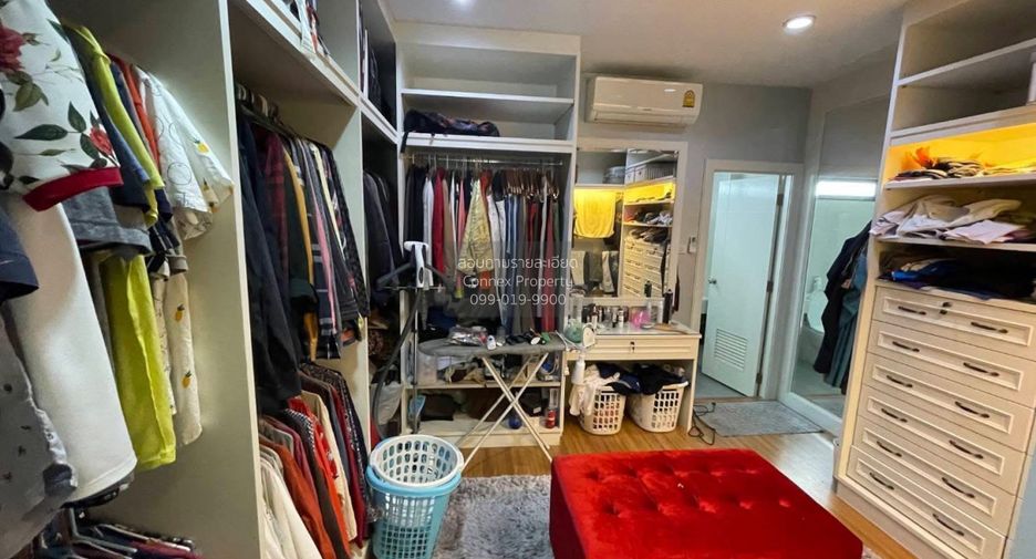 For sale 3 bedrooms townhouse in Pak Kret, Nonthaburi