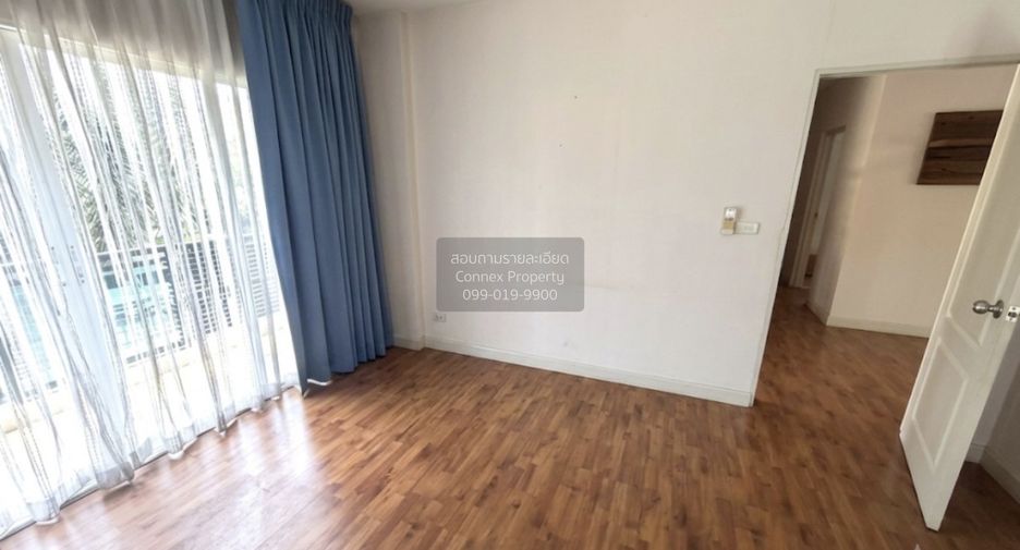 For sale 3 bedrooms house in Khan Na Yao, Bangkok