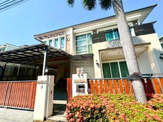 For sale 3 bedrooms house in Khan Na Yao, Bangkok