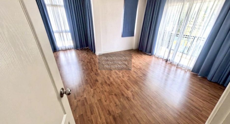 For sale 3 bedrooms house in Khan Na Yao, Bangkok