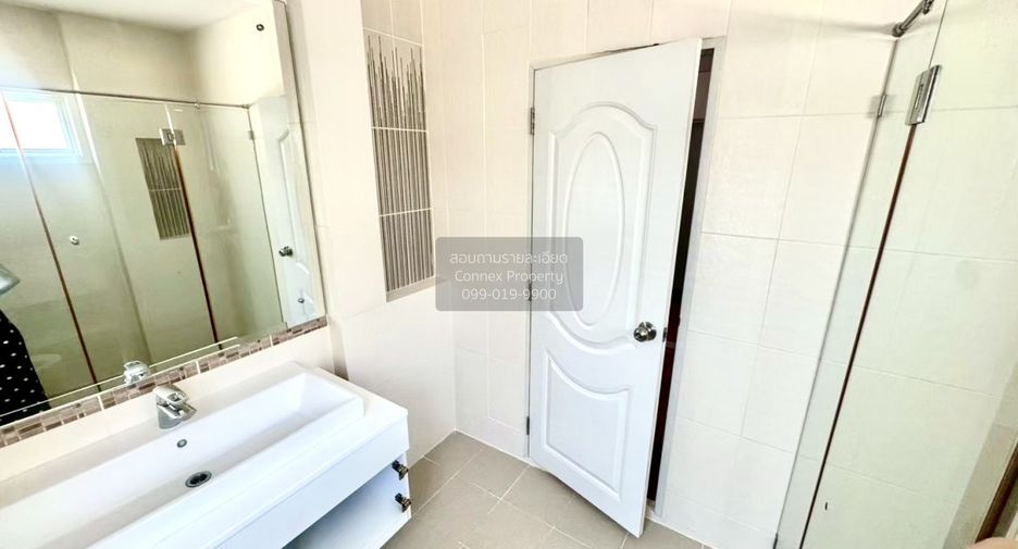 For sale 3 bedrooms house in Khan Na Yao, Bangkok