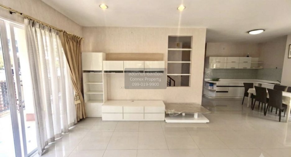 For sale 3 bedrooms house in Khan Na Yao, Bangkok