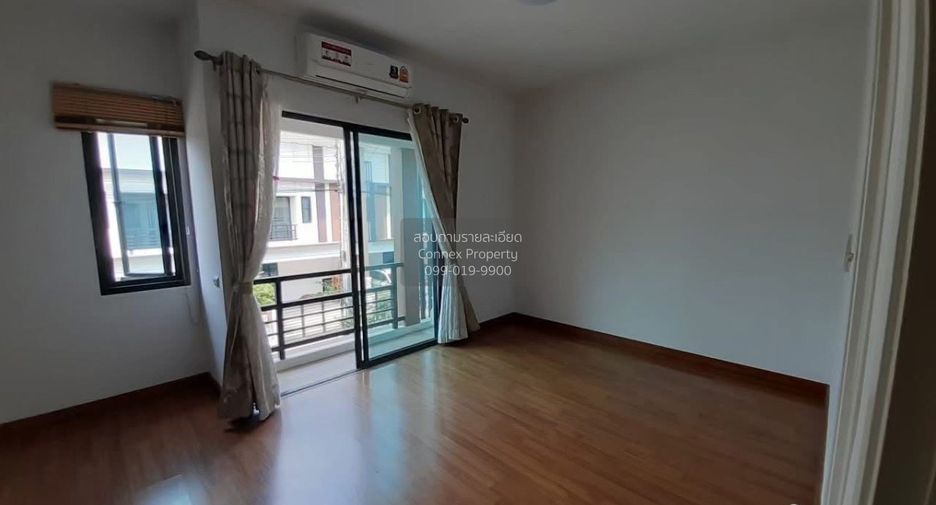 For sale 3 bedrooms townhouse in Lam Luk Ka, Pathum Thani