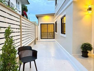 Casa adosada en venta de 4 habitaciones en Bang Yai, Nonthaburi