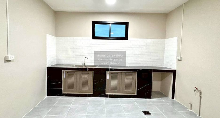 Casa adosada en venta de 4 habitaciones en Bang Yai, Nonthaburi