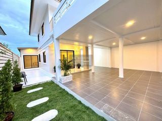 Casa adosada en venta de 4 habitaciones en Bang Yai, Nonthaburi