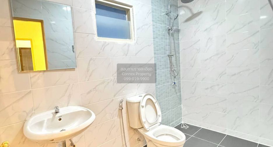 Casa adosada en venta de 4 habitaciones en Bang Yai, Nonthaburi
