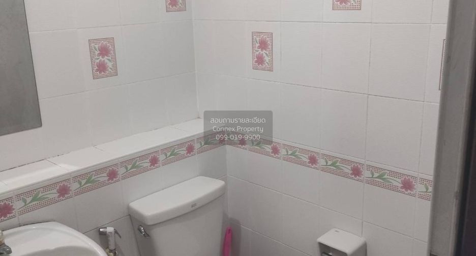 For sale 2 bedrooms townhouse in Mueang Nonthaburi, Nonthaburi