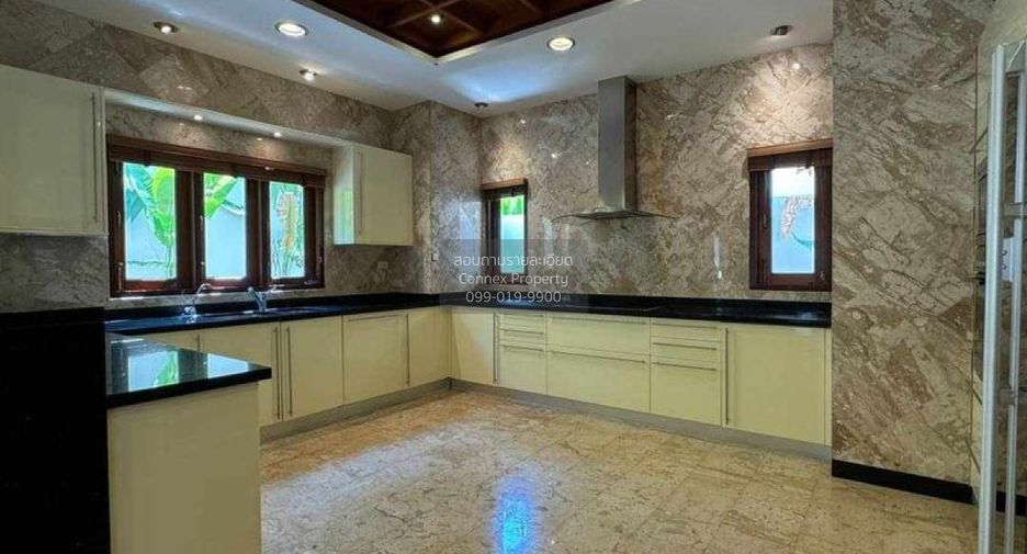 For sale 3 bedrooms house in Sattahip, Chonburi