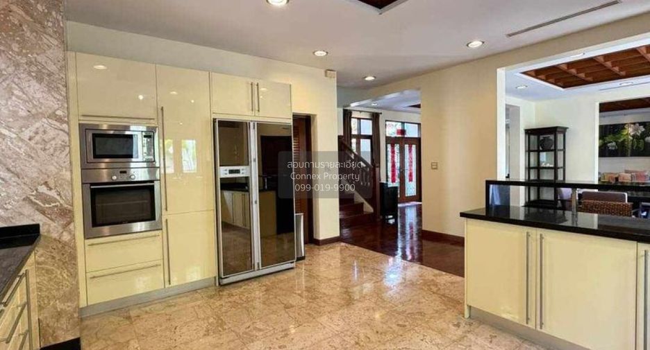 For sale 3 bedrooms house in Sattahip, Chonburi