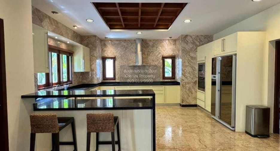 For sale 3 bedrooms house in Sattahip, Chonburi