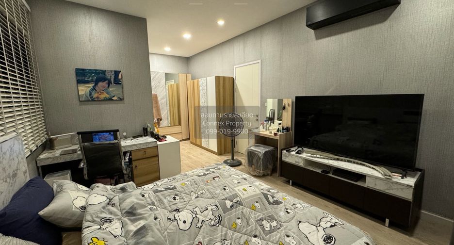 For sale 3 bedrooms house in Khlong Sam Wa, Bangkok