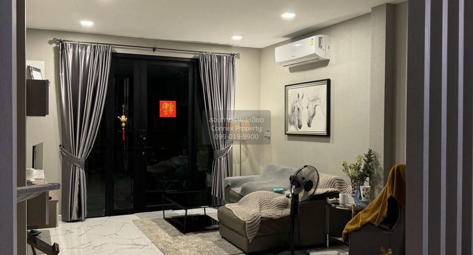 For sale 3 bedrooms house in Khlong Sam Wa, Bangkok