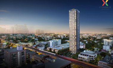 For sale 3 bedrooms condo in Phra Khanong, Bangkok