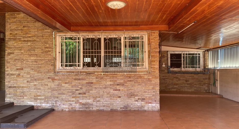 For sale 4 bedrooms house in Bang Bua Thong, Nonthaburi