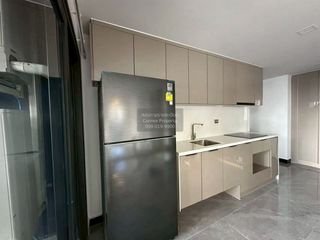 For sale 3 bedrooms condo in Huai Khwang, Bangkok