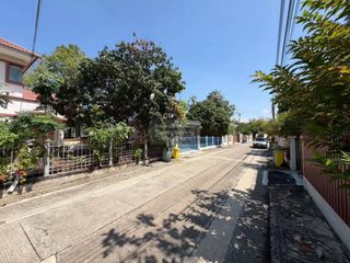 À vendre 4 chambres maison à Phra Samut Chedi, Samut Prakan