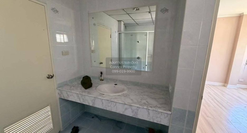 À vendre 4 chambres maison à Phra Samut Chedi, Samut Prakan