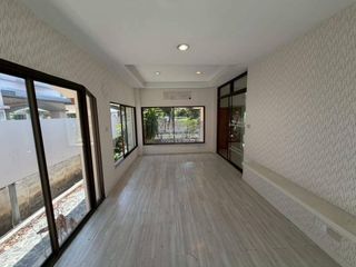 À vendre 4 chambres maison à Phra Samut Chedi, Samut Prakan
