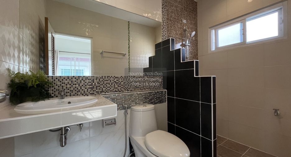 For sale 4 bedrooms house in Thung Khru, Bangkok