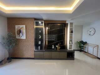 Casa en venta de 4 habitaciones en Thung Khru, Bangkok