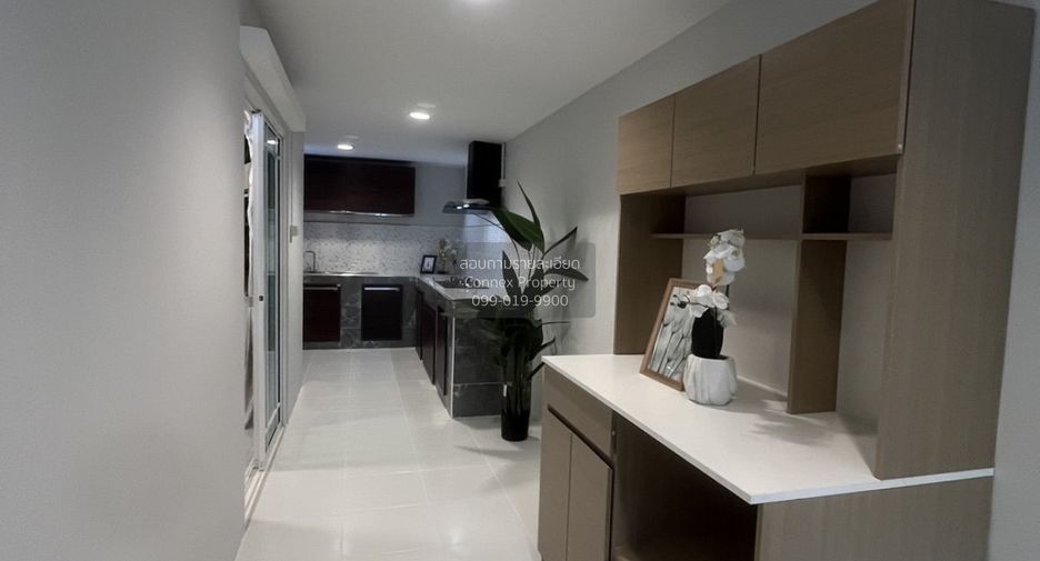 For sale 4 bedrooms house in Thung Khru, Bangkok