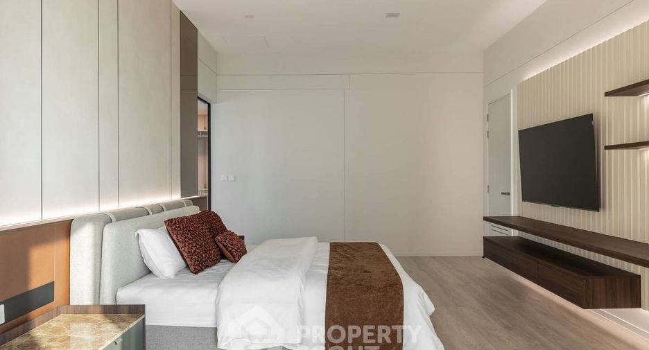 For rent 4 bedrooms house in Saphan Sung, Bangkok