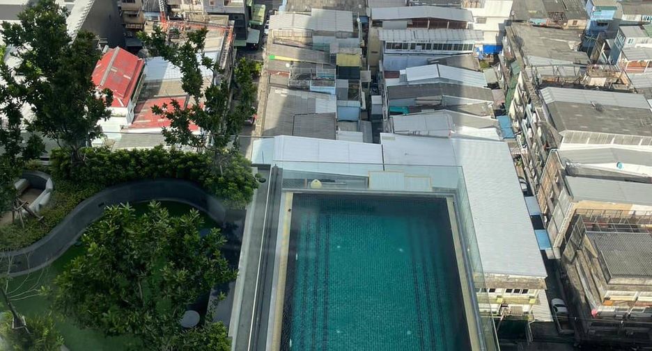 For rent 1 bed condo in Pathum Wan, Bangkok