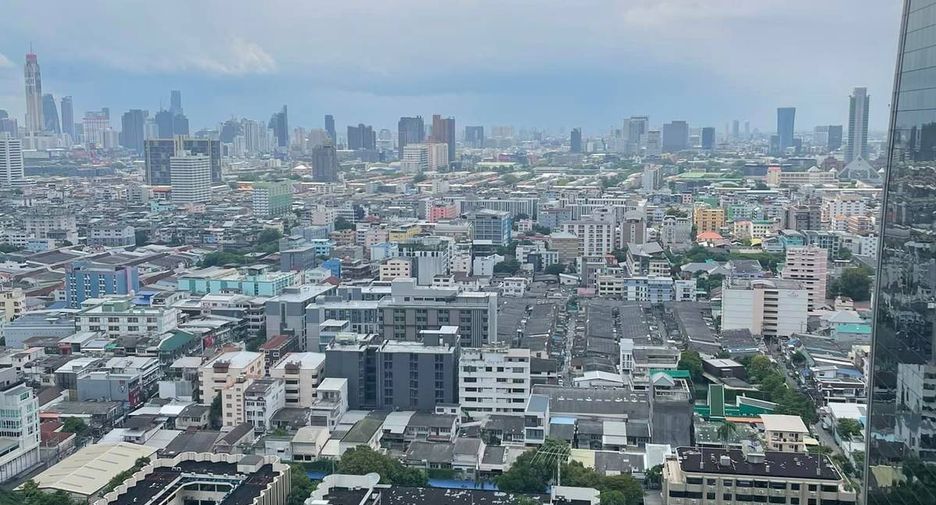 For rent 1 bed condo in Huai Khwang, Bangkok