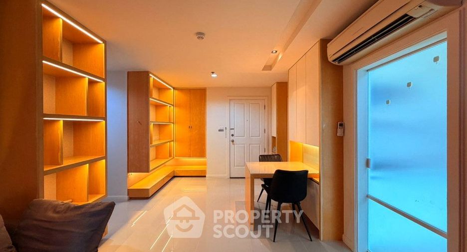 Wohnung zur Miete mit 2 Zimmer in Huai Khwang, Bangkok