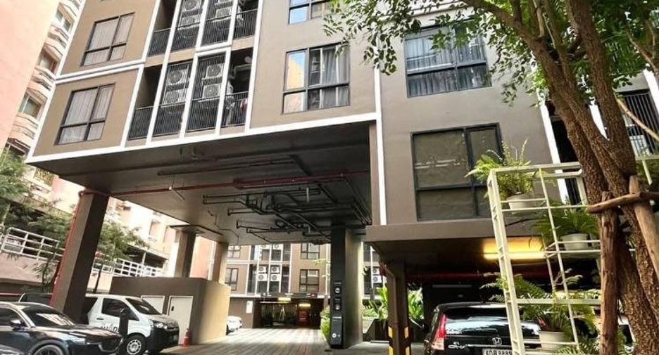 For rent 1 bed condo in Yan Nawa, Bangkok