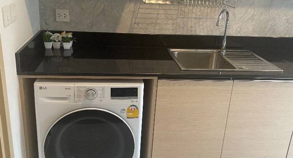 For rent 1 bed condo in Yan Nawa, Bangkok