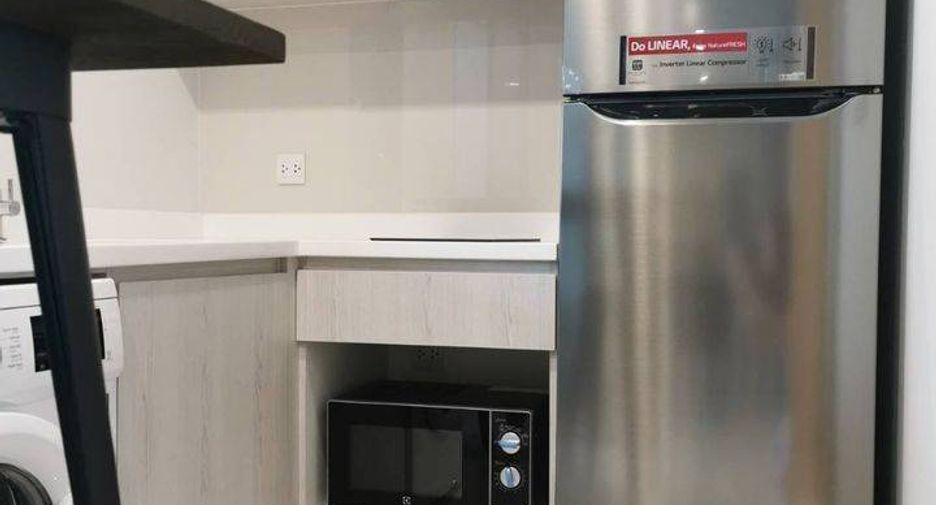 Wohnung zur Miete mit 1 Zimmer in Pathum Wan, Bangkok
