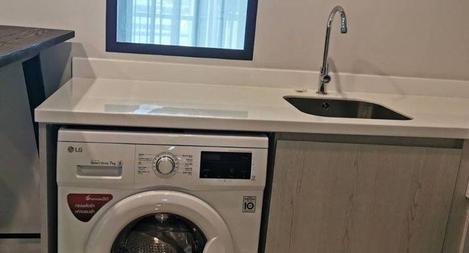 Wohnung zur Miete mit 1 Zimmer in Pathum Wan, Bangkok