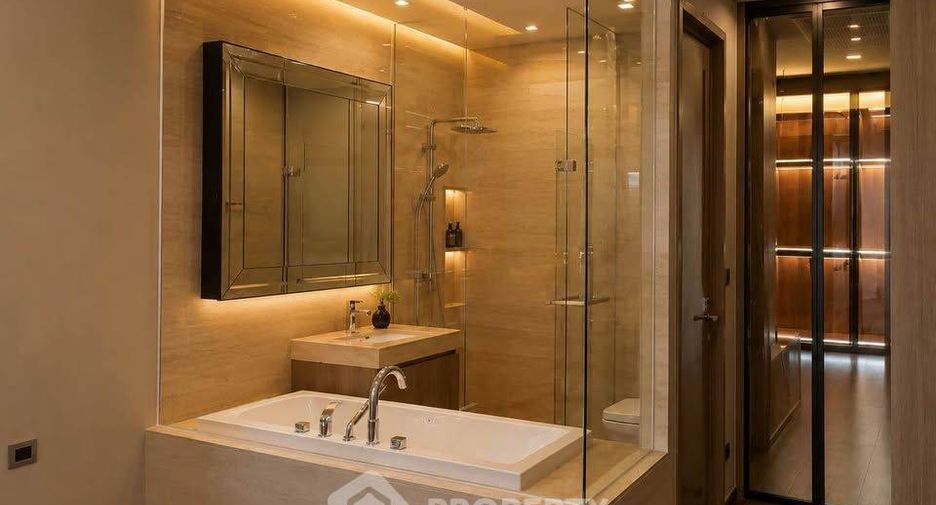 For rent 2 bedrooms condo in Khlong Toei, Bangkok
