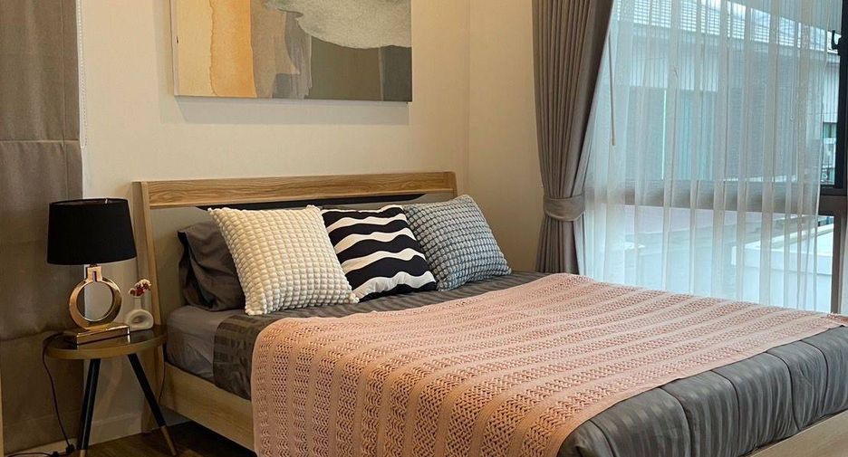 For rent 4 bedrooms house in Bang Kapi, Bangkok