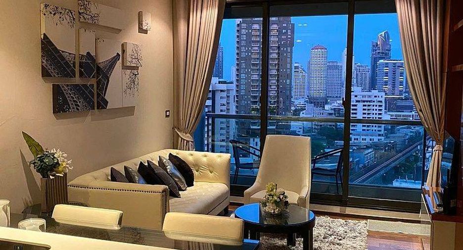 Condo en alquiler de 1 habitaciones en Khlong Toei, Bangkok