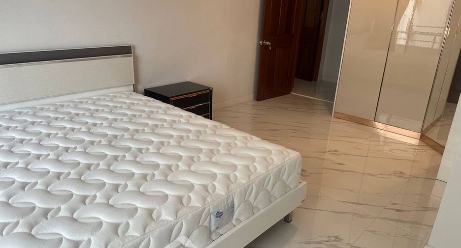 Wohnung zur Miete mit 2 Zimmer in Khlong Toei, Bangkok