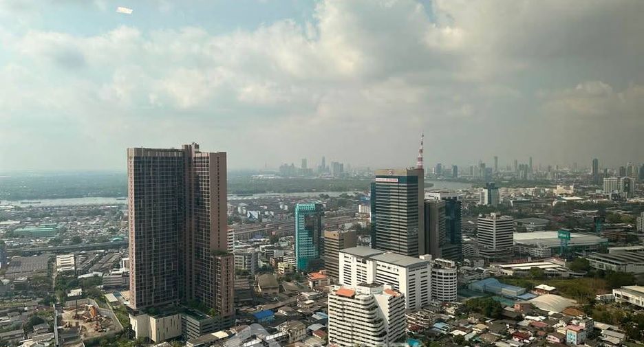 For rent 1 bed condo in Khlong Toei, Bangkok